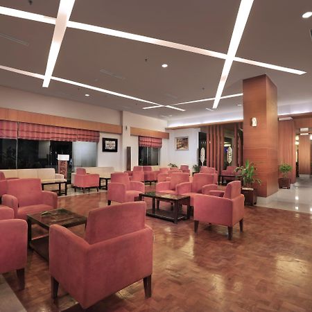 Aston Tanjung City Hotel Exterior foto