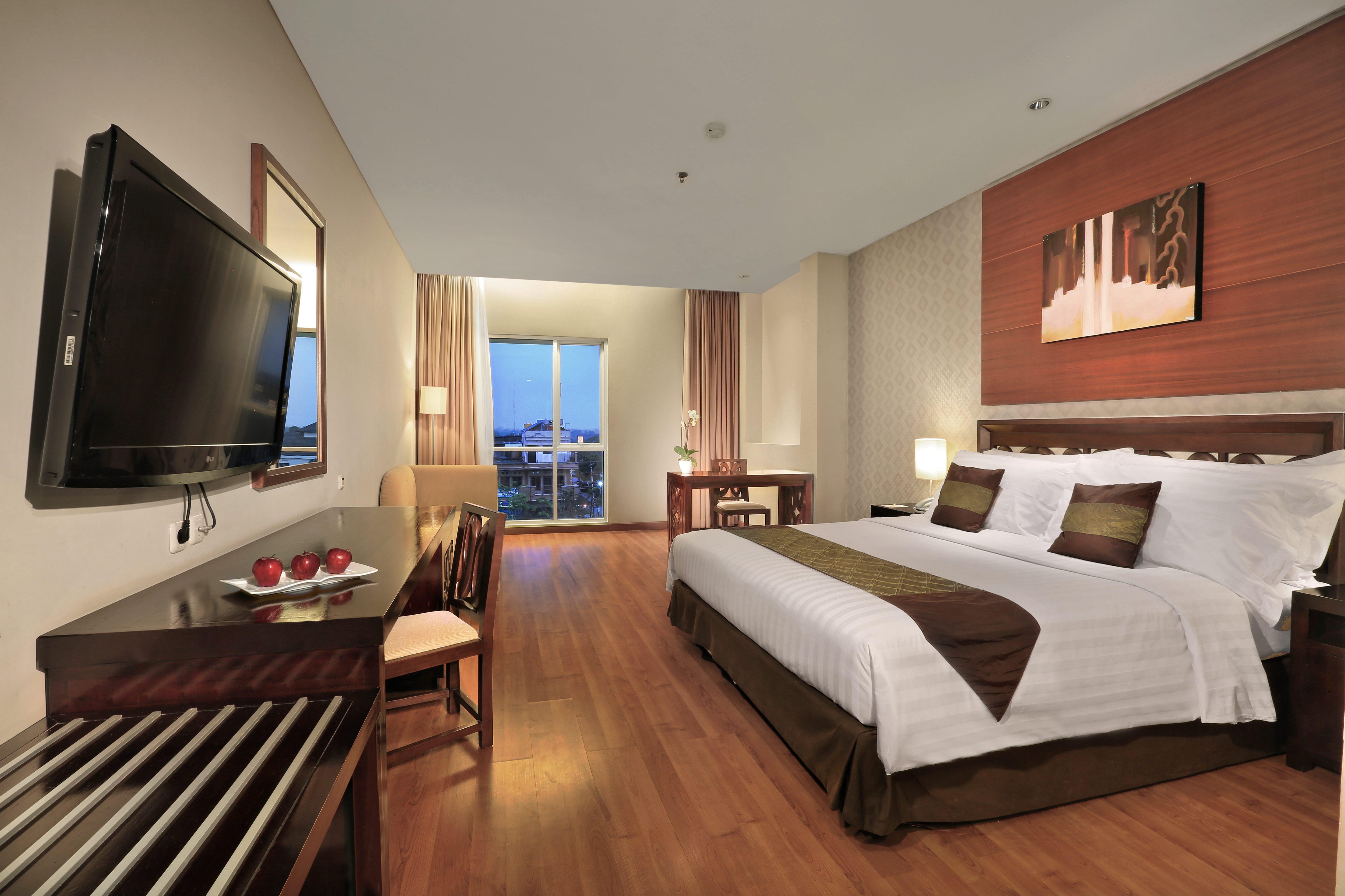 Aston Tanjung City Hotel Exterior foto